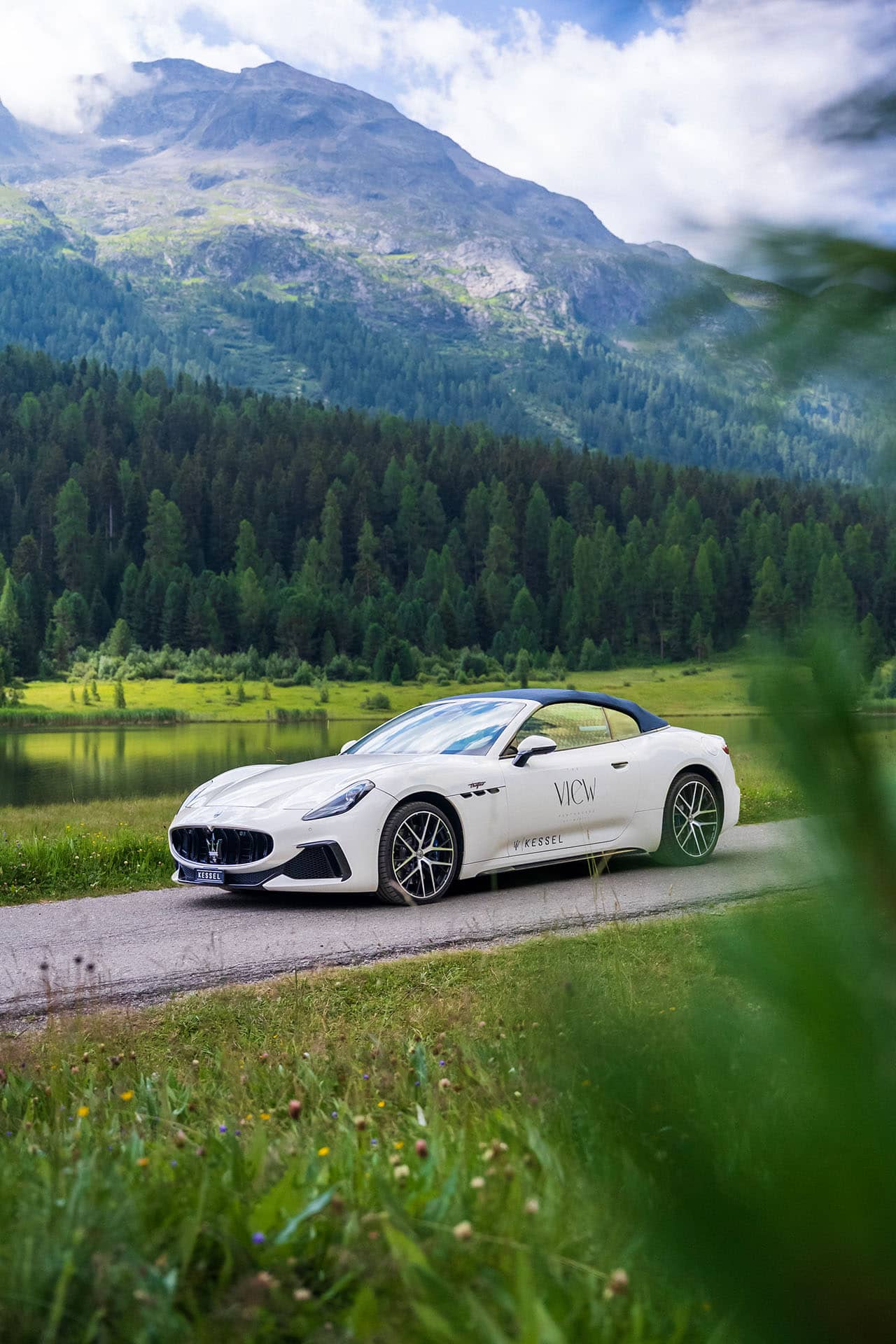 Das Engadin entdecken im Maserati GranCabrio.